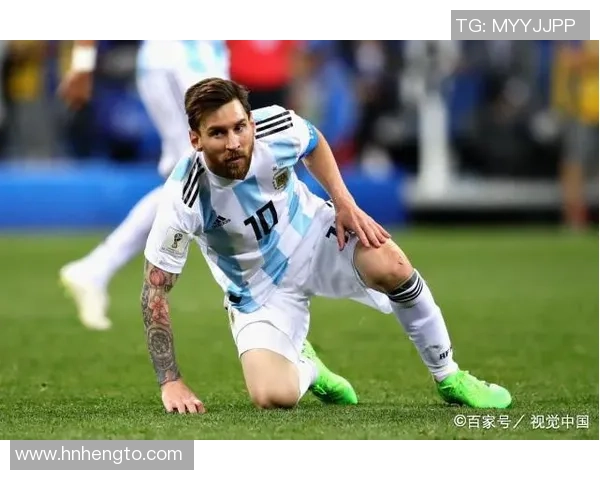 全球十大颜值女足球星盘点 美丽与实力并存的足球女神们